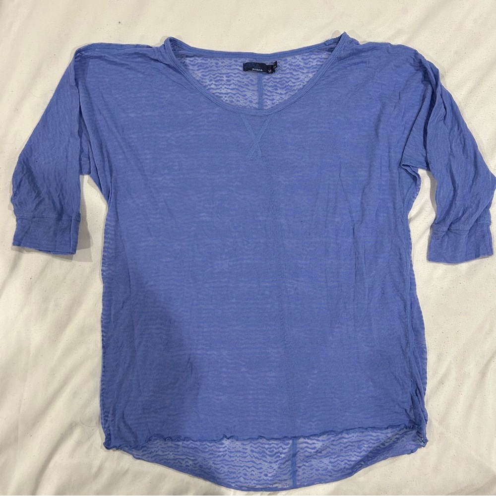 Sheer scoop neck prAna top